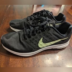 Women's Nike Downshifter 7 Running Shoes 9.5